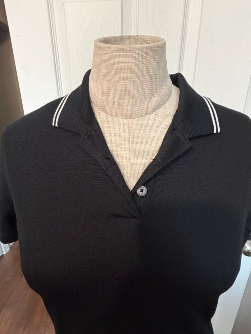 Nike Dri-FIT Women’s Black Golf Polo Shirt XS - Picture 2 of 7